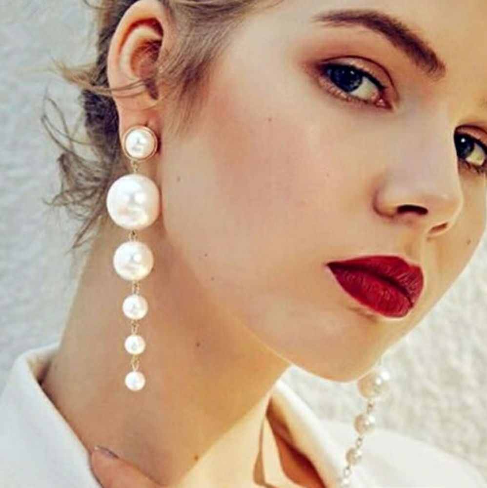 Earrings - Picture 2 of 3